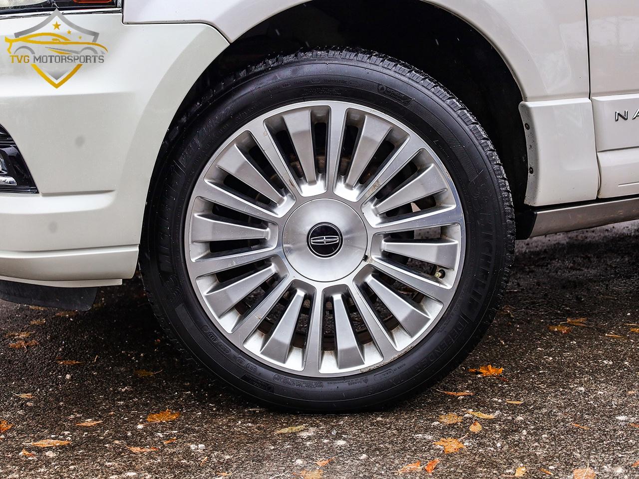 2016 Lincoln Navigator RESERVE 4WD PWR BOARDS - CERTIFIED! Photo