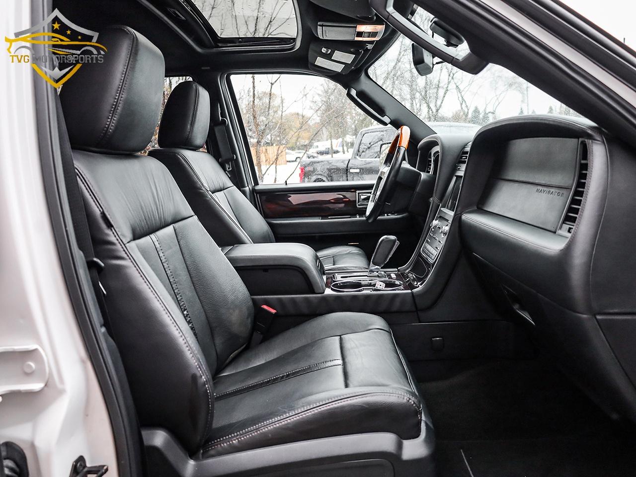 2016 Lincoln Navigator RESERVE 4WD PWR BOARDS - CERTIFIED! Photo