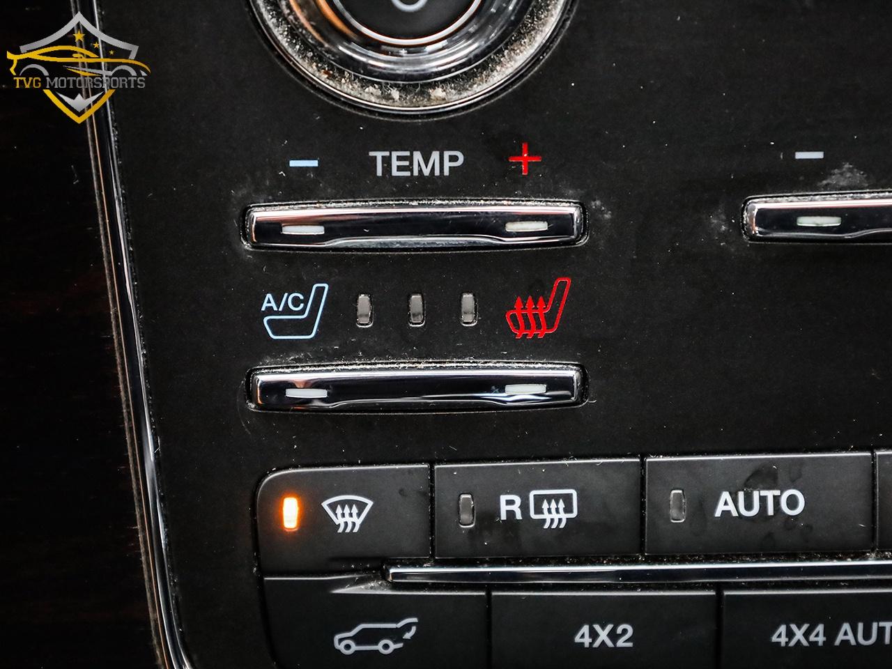 2016 Lincoln Navigator RESERVE 4WD PWR BOARDS - CERTIFIED! Photo