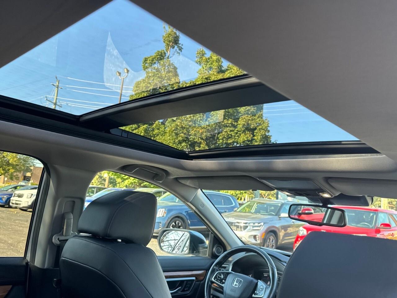 2018 Honda CR-V Touring AWD Photo