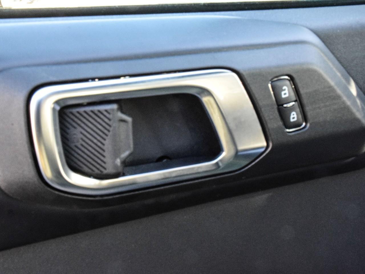 2025 Ford Bronco Outer Banks   5.99% for up to 84 Months O.A.C. Photo