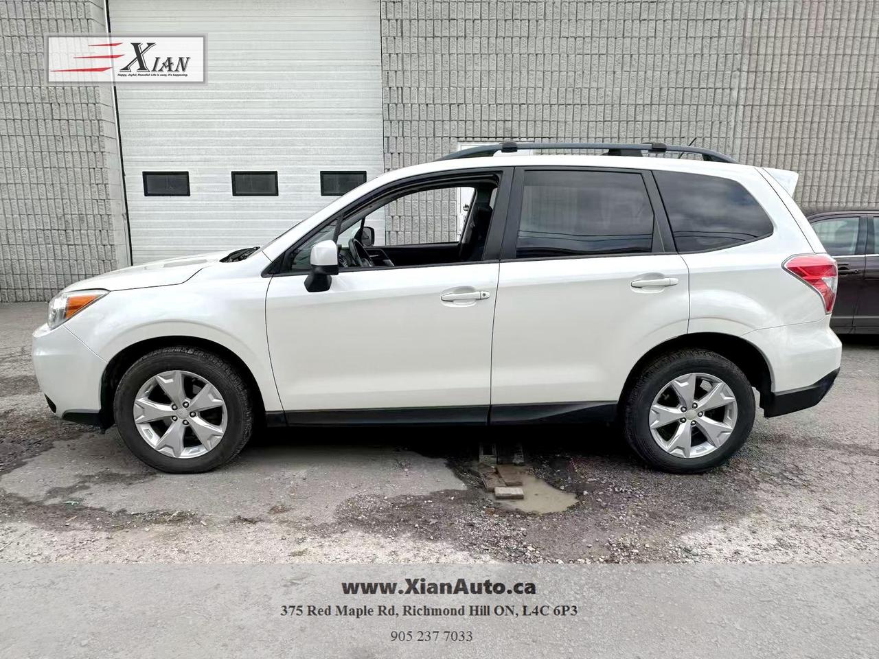 2015 Subaru Forester 5dr Wgn CVT 2.5i Touring/ Clean Carfax Photo3