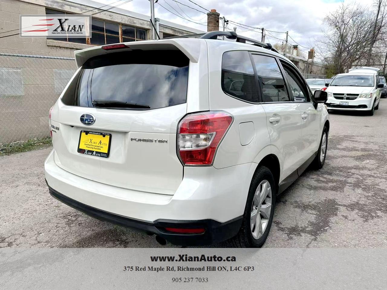 2015 Subaru Forester 5dr Wgn CVT 2.5i Touring/ Clean Carfax Photo