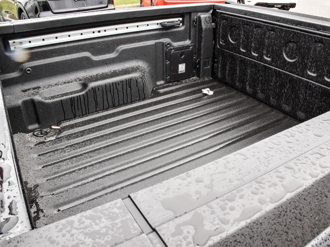 2025 Ford Maverick Lariat 4.99% up to 84 Months O.A.C   Lease Me! Photo