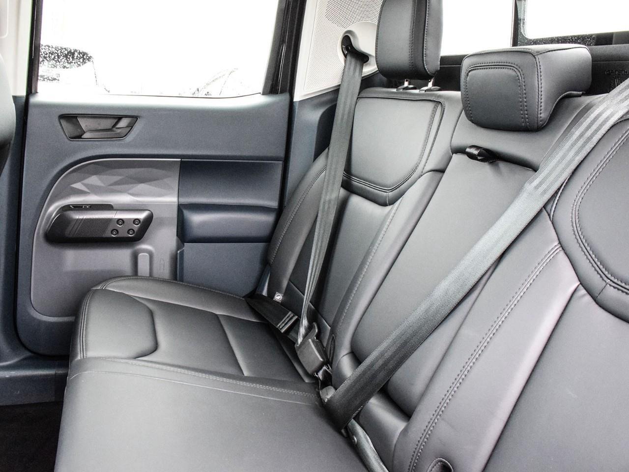 2025 Ford Maverick Lariat 4.99% up to 84 Months O.A.C   Lease Me! Photo