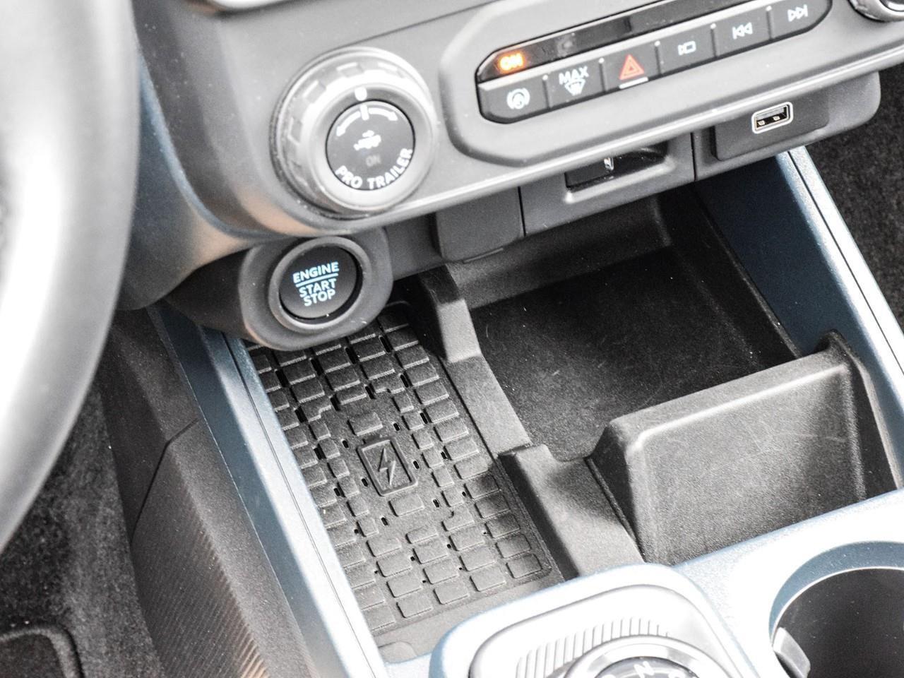 2025 Ford Maverick Lariat 4.99% up to 84 Months O.A.C   Lease Me! Photo