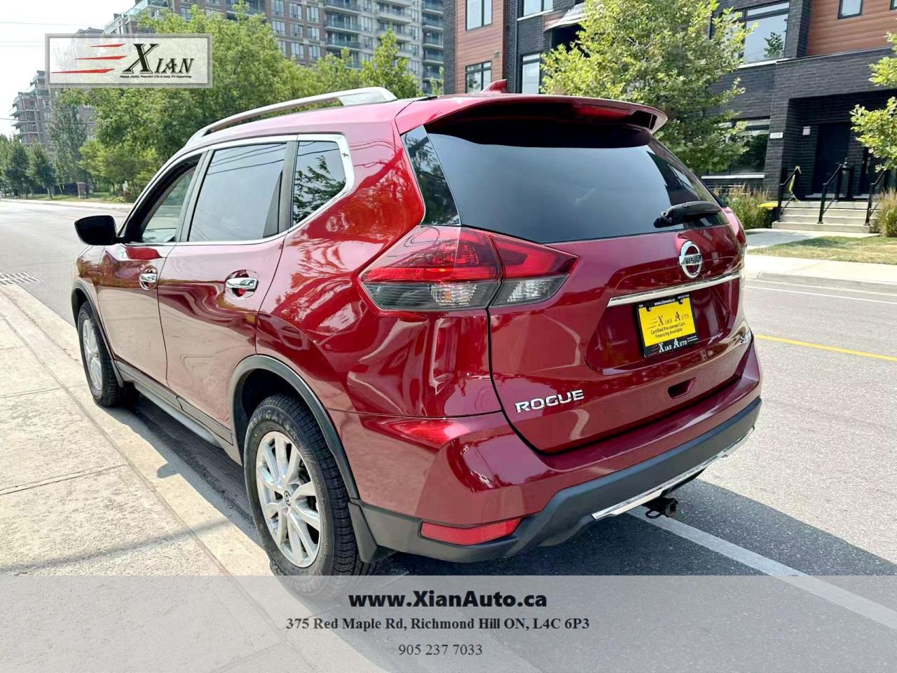 2019 Nissan Rogue AWD SV/ Clean Carfax Photo4