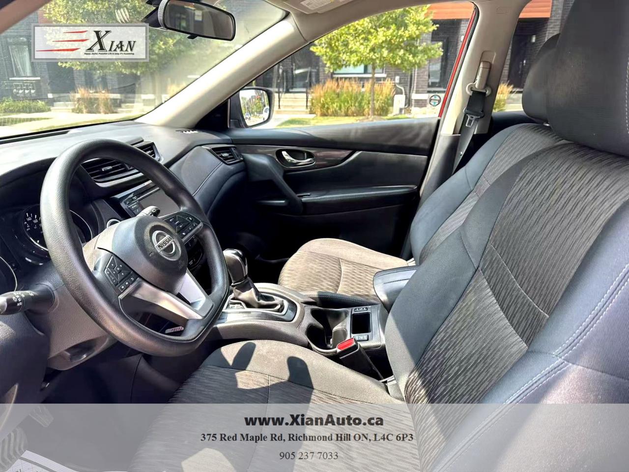 2019 Nissan Rogue AWD SV/ Clean Carfax Photo