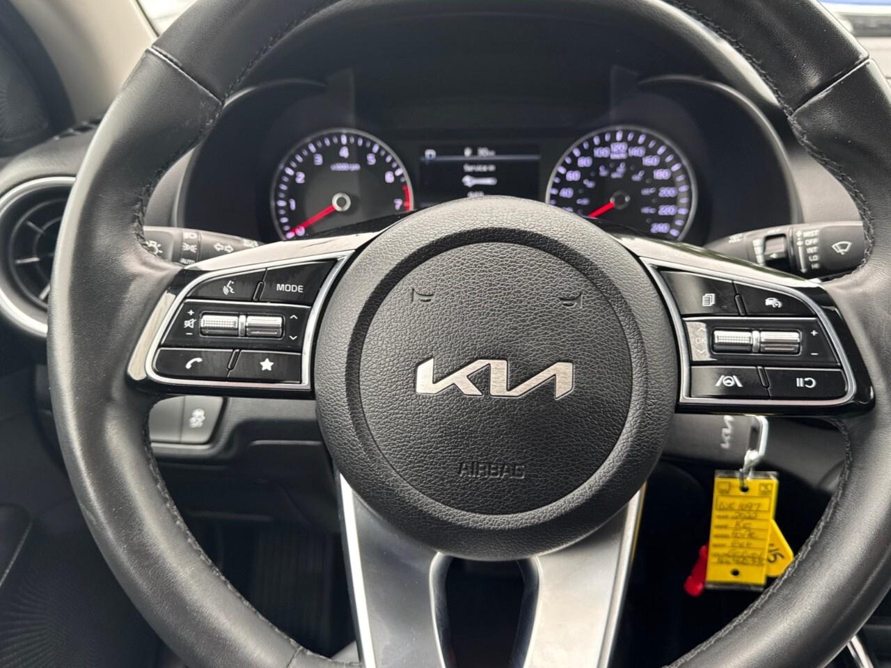 2022 Kia Forte EX+ IVT Photo