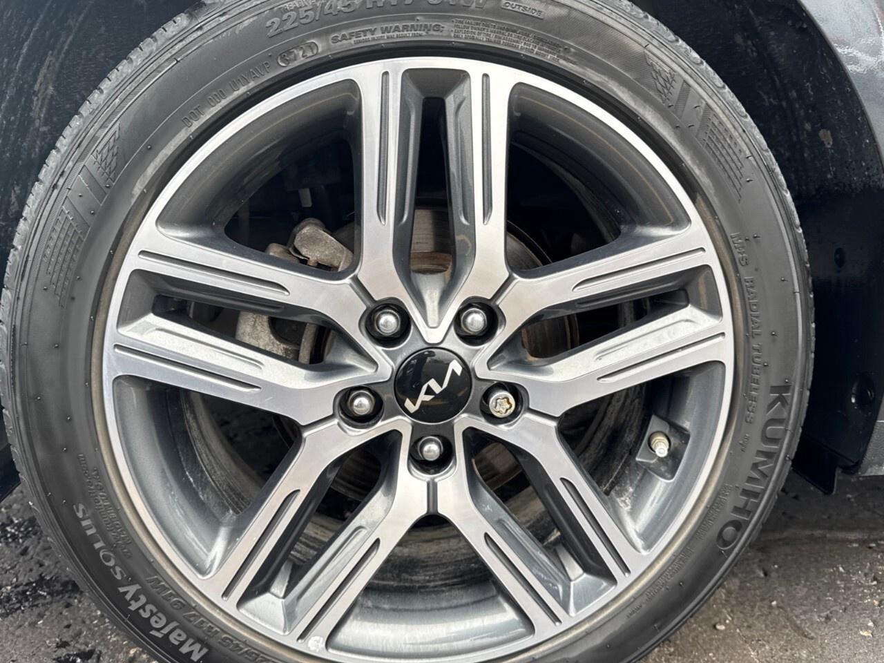 2022 Kia Forte EX+ IVT Photo