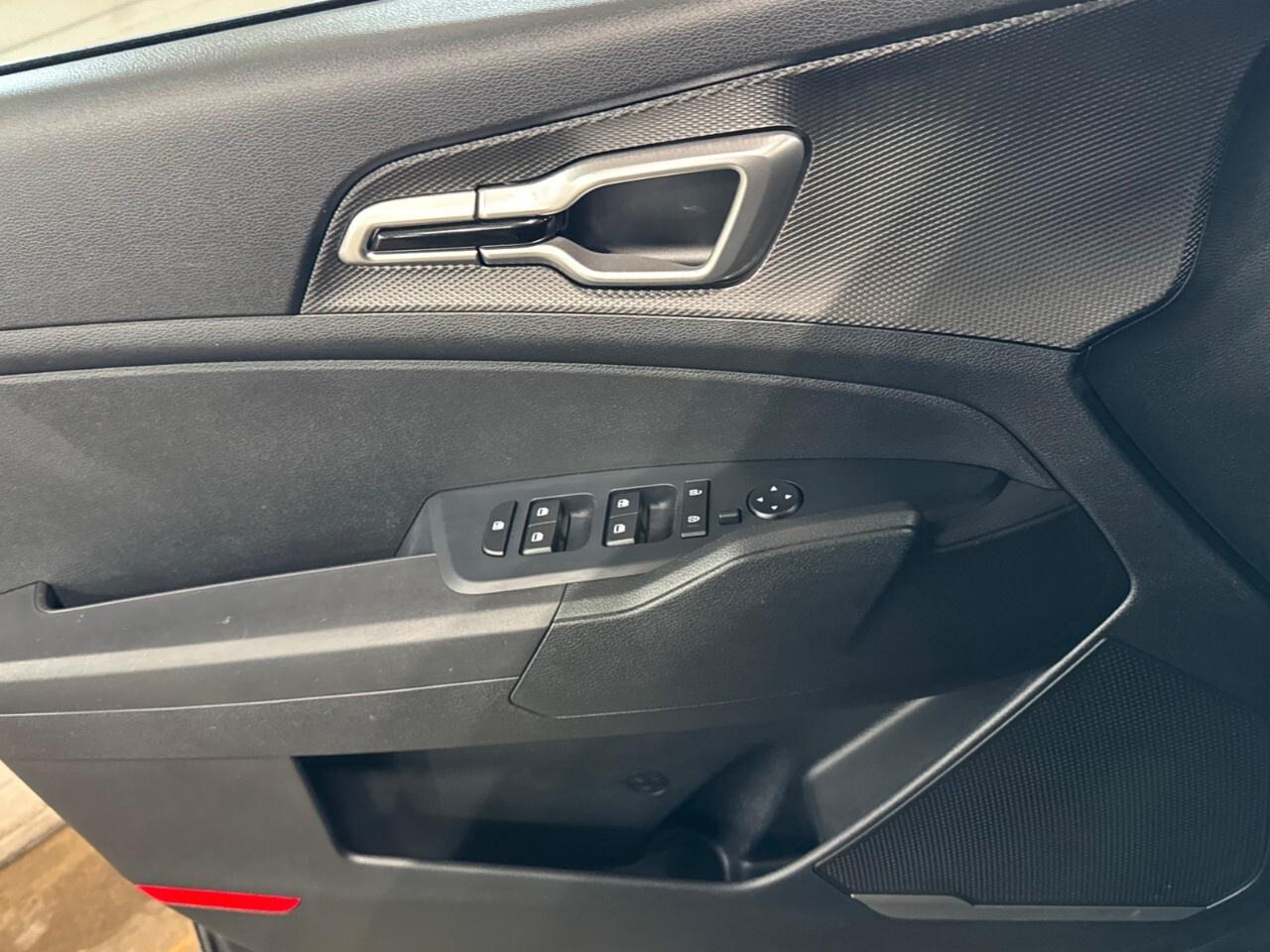 2025 Kia Sportage LX FWD Photo