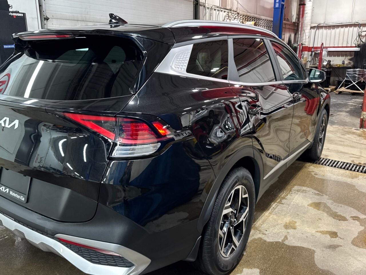2025 Kia Sportage LX FWD Photo4