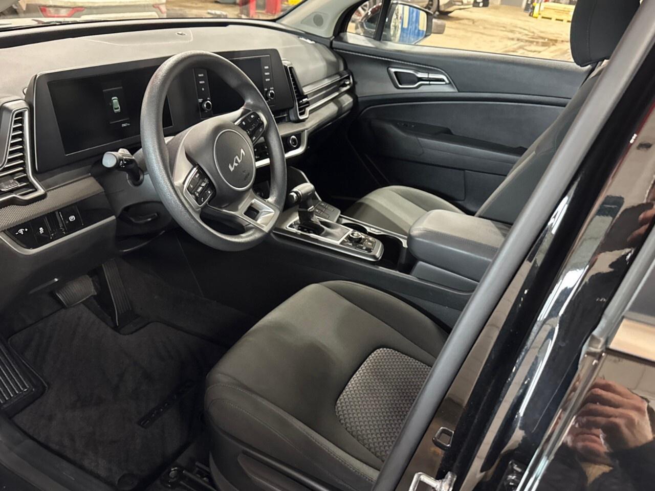 2025 Kia Sportage LX FWD Photo