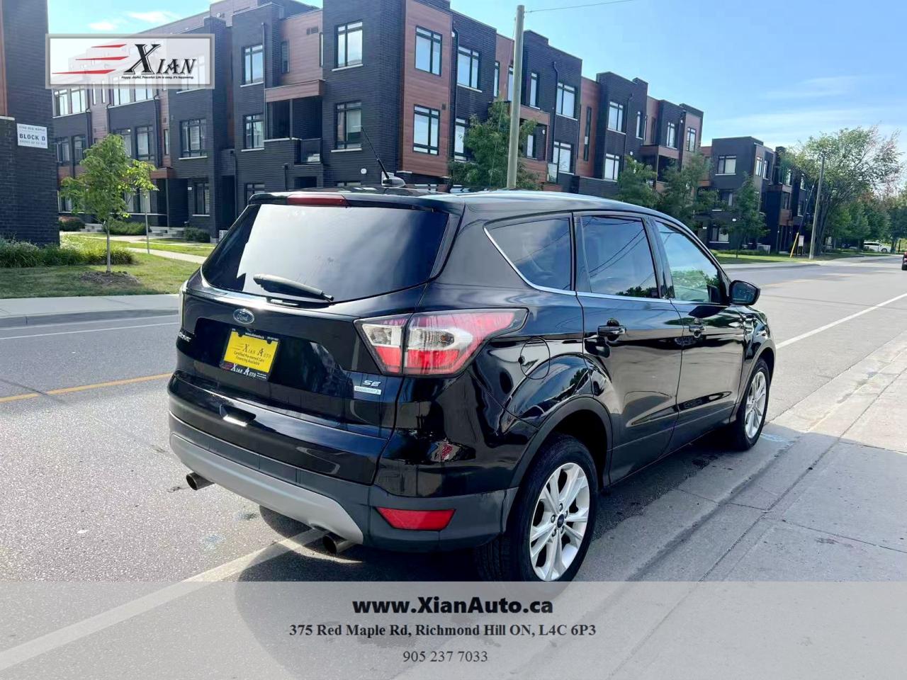 2017 Ford Escape 4WD 4dr SE Photo4