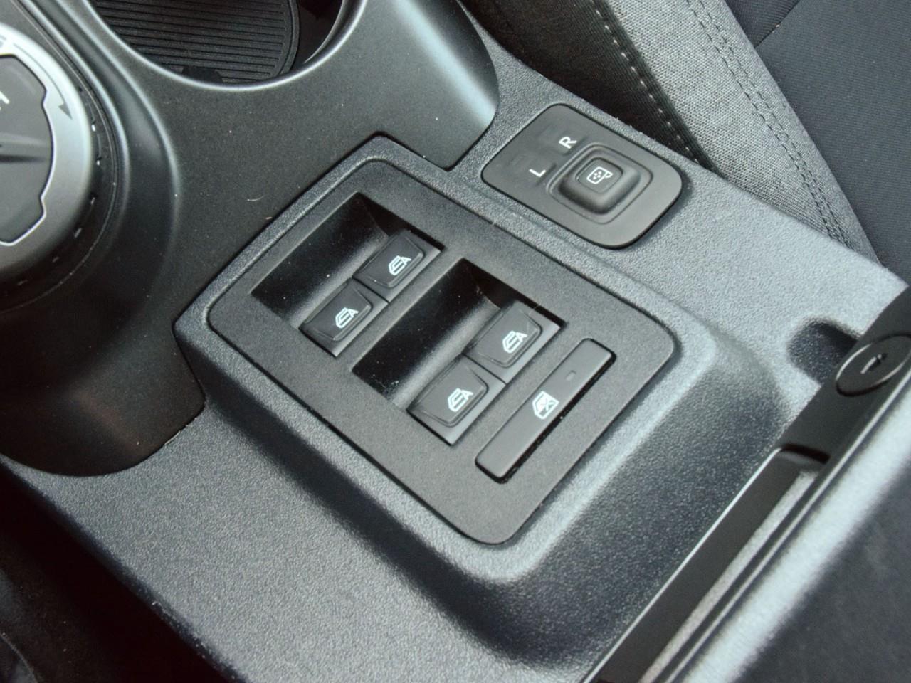 2023 Ford Bronco Big Bend Heated Front Seats   Remote Start Photo