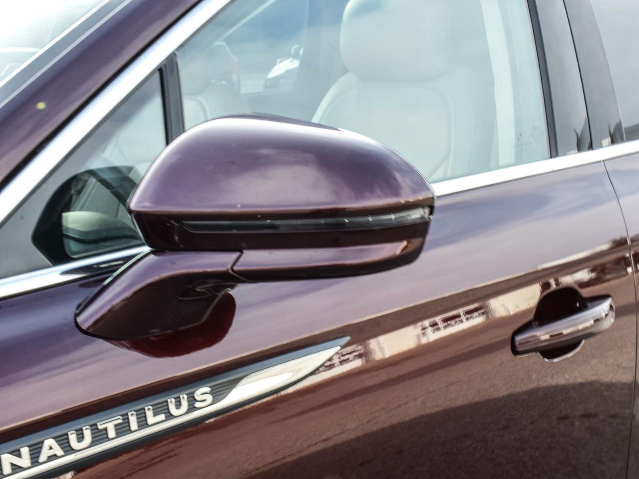 2022 Lincoln Nautilus Reserve 201A Package    Massaging Seats Photo