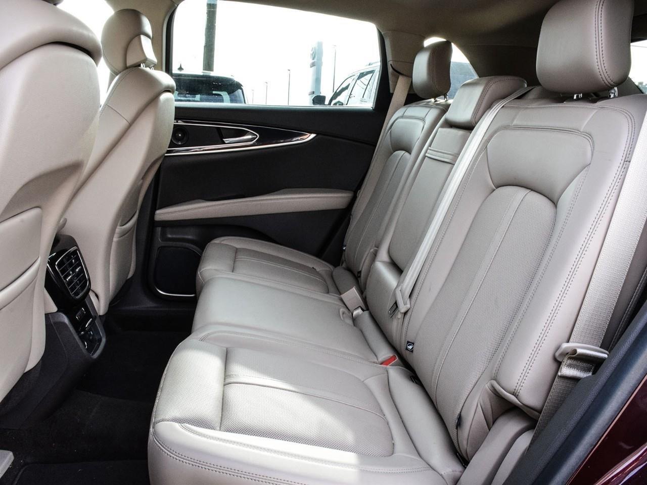 2022 Lincoln Nautilus Reserve 201A Package    Massaging Seats Photo