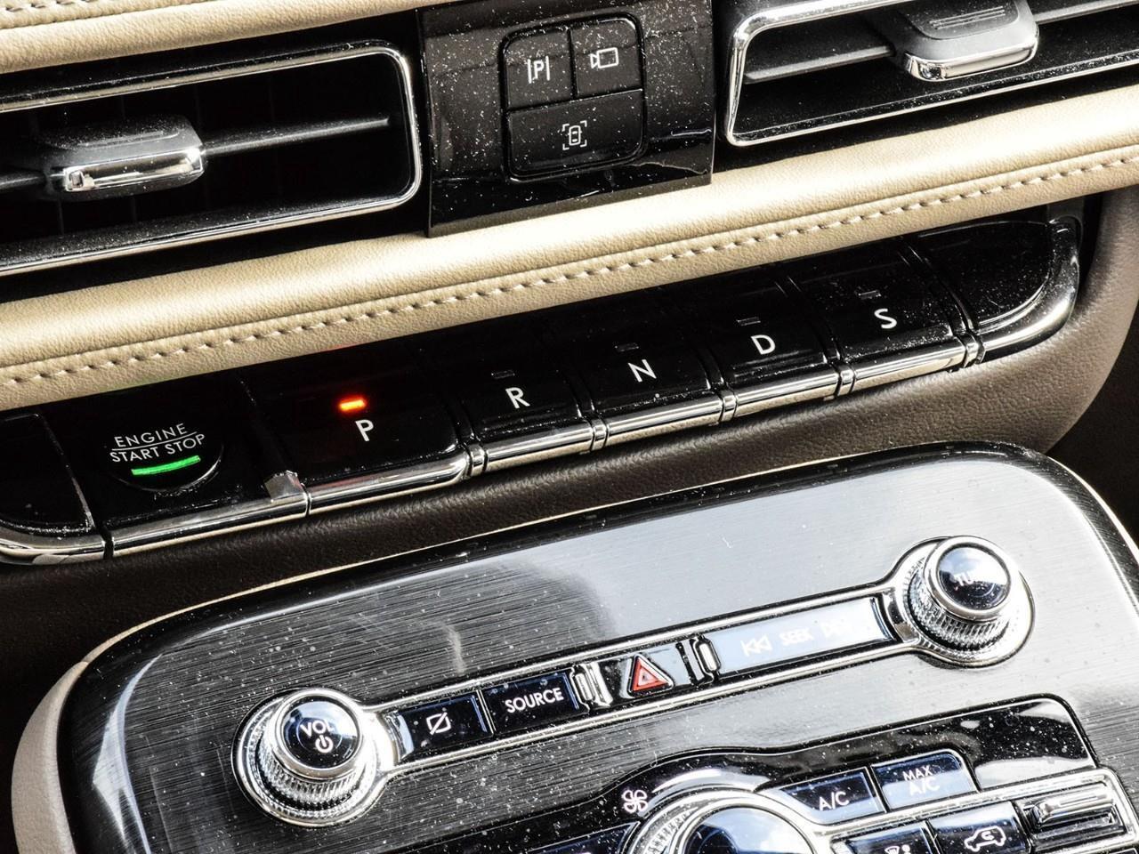 2022 Lincoln Nautilus Reserve 201A Package    Massaging Seats Photo