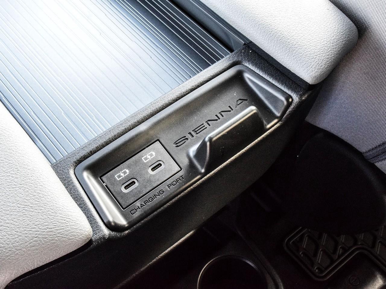 2025 Toyota Sienna LE 8-Passenger Lane Keeping Aid   BLIS   Push Butt Photo