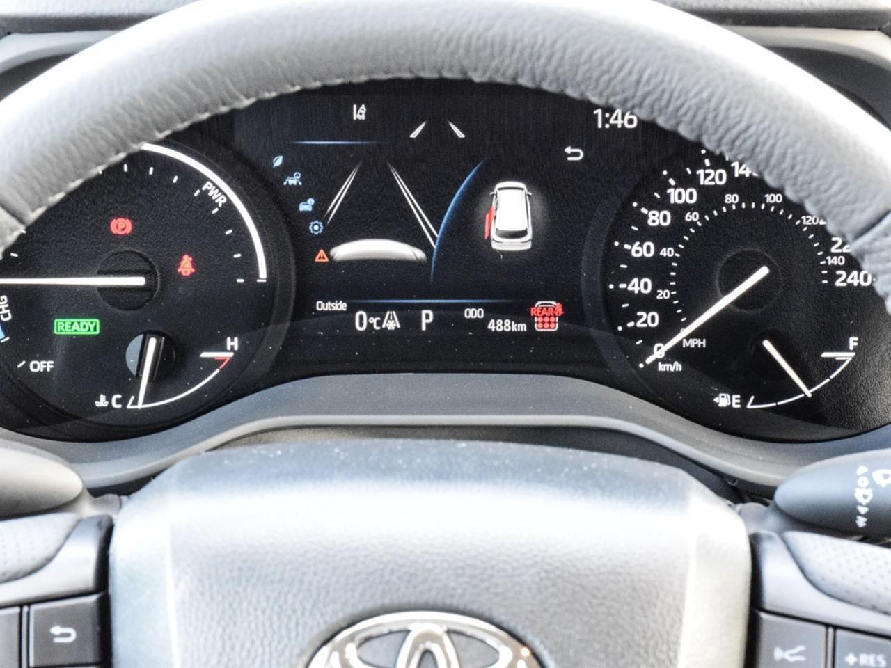 2025 Toyota Sienna LE 8-Passenger Lane Keeping Aid   BLIS   Push Butt Photo