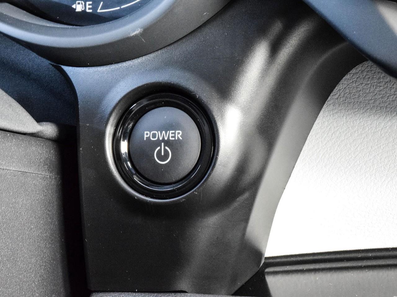 2025 Toyota Sienna LE 8-Passenger Lane Keeping Aid   BLIS   Push Butt Photo