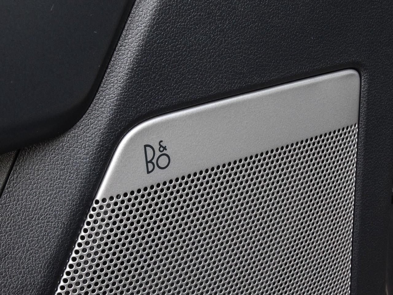 2025 Ford F-150 XLT 303A   Black PKG   3.5L Hybrid Photo