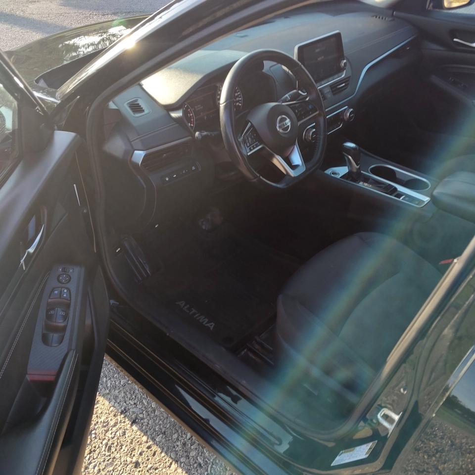 2019 Nissan Altima 2.5 SV Sedan Photo