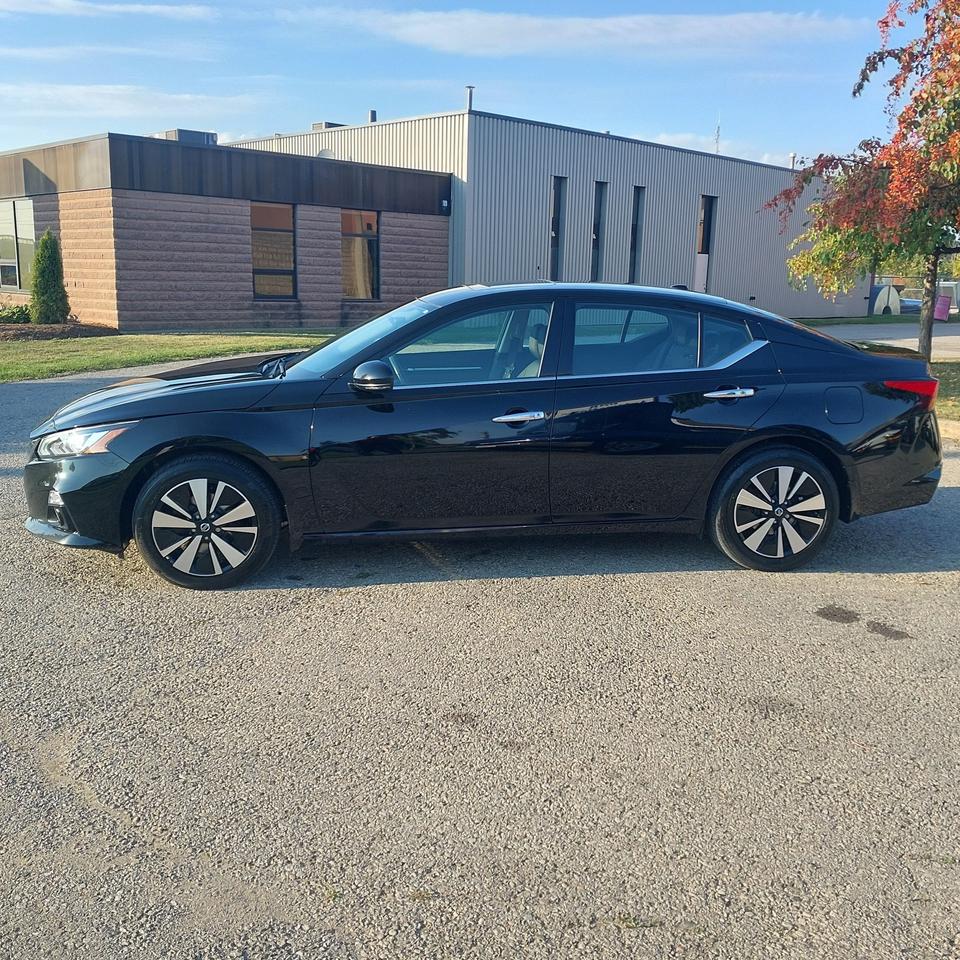 2019 Nissan Altima 2.5 SV Sedan Photo