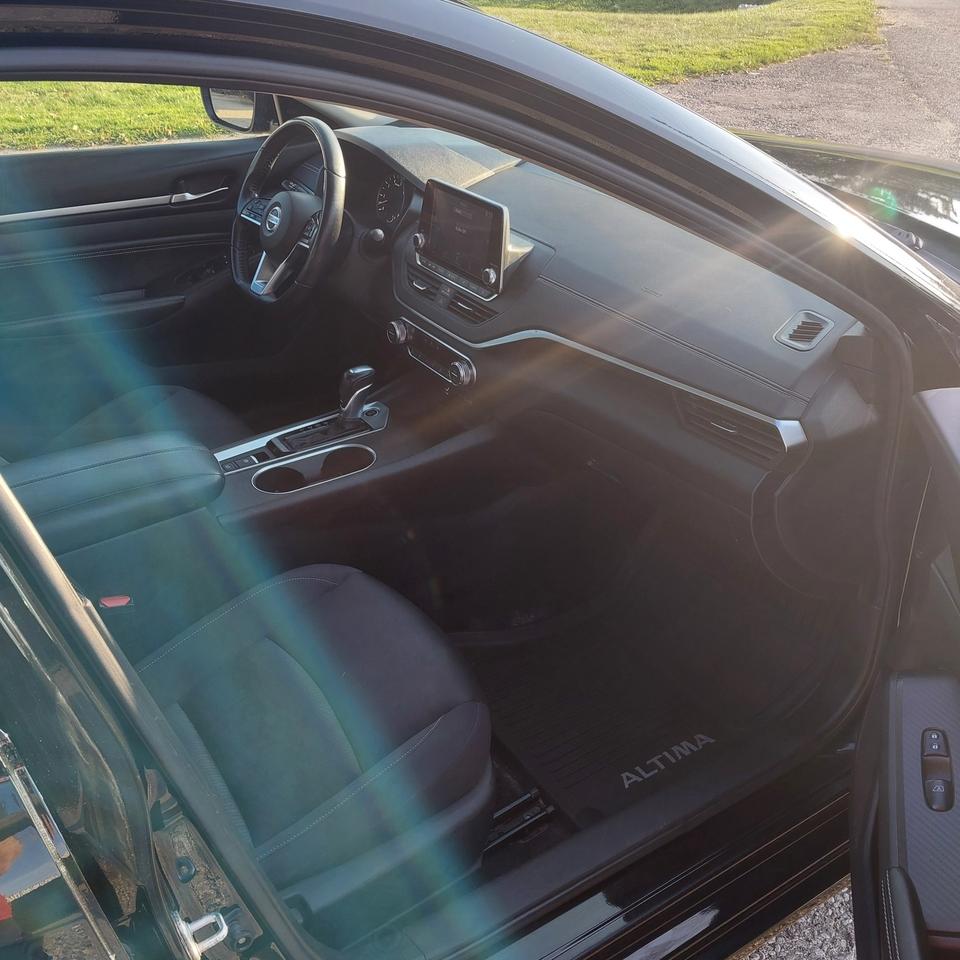 2019 Nissan Altima 2.5 SV Sedan Photo