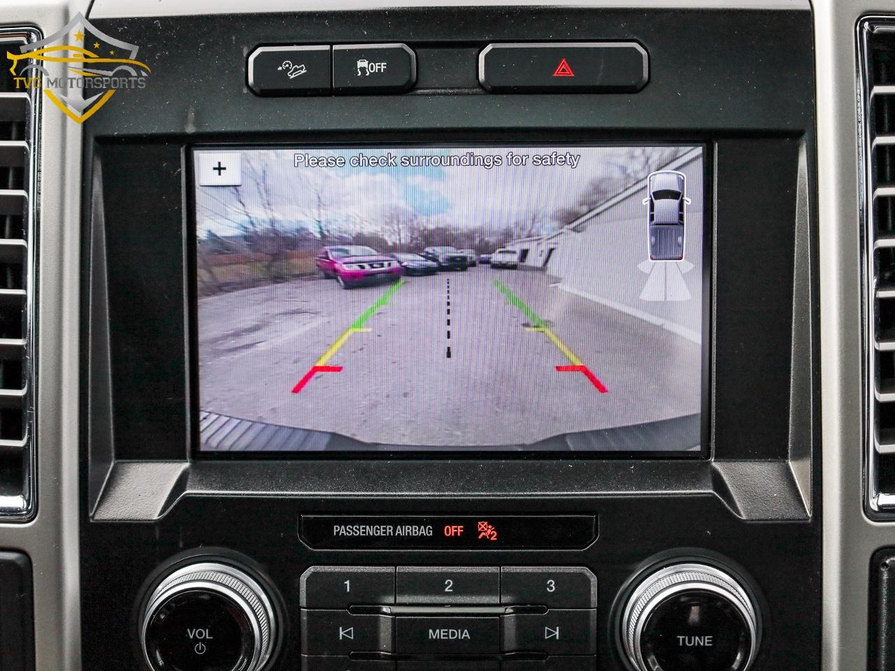 2016 Ford F-150 LARIAT FX4 PANO ROOF LOADED Photo