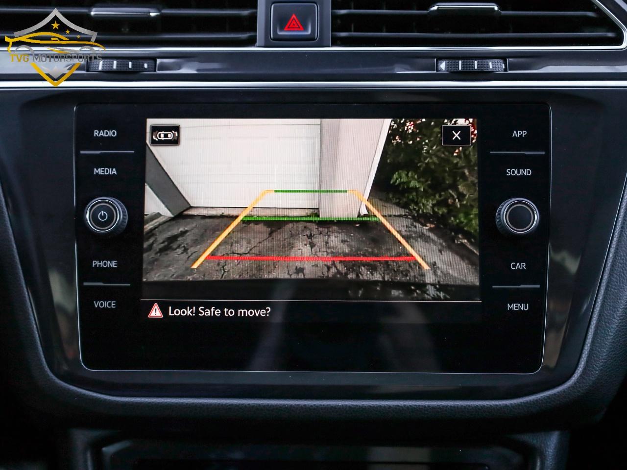 2024 Volkswagen Tiguan Comfortline PANO  ROOF - NEW TIRES FINANCE 5.99% O Photo