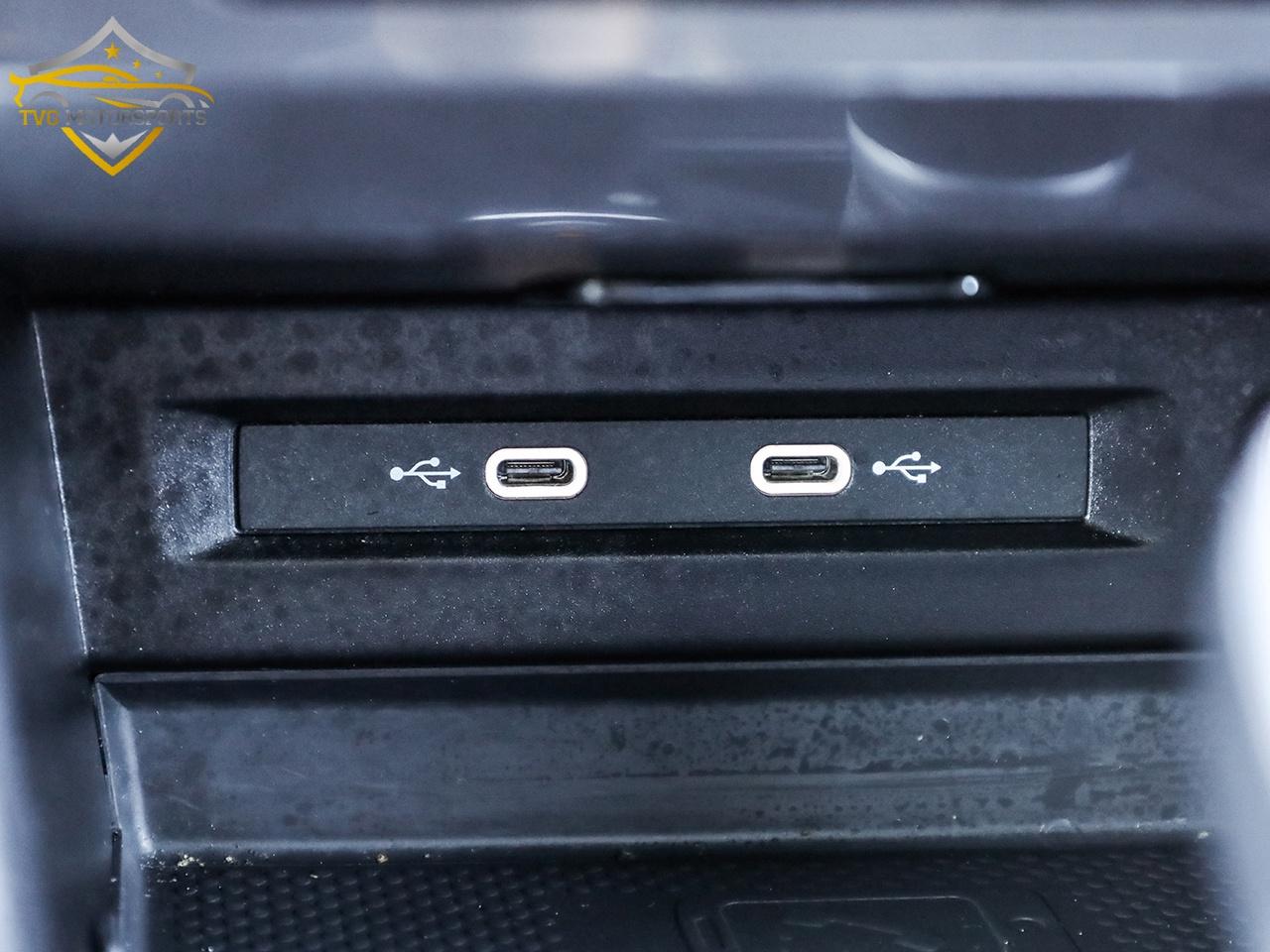 2024 Volkswagen Tiguan Comfortline PANO  ROOF - NEW TIRES FINANCE 5.99% O Photo