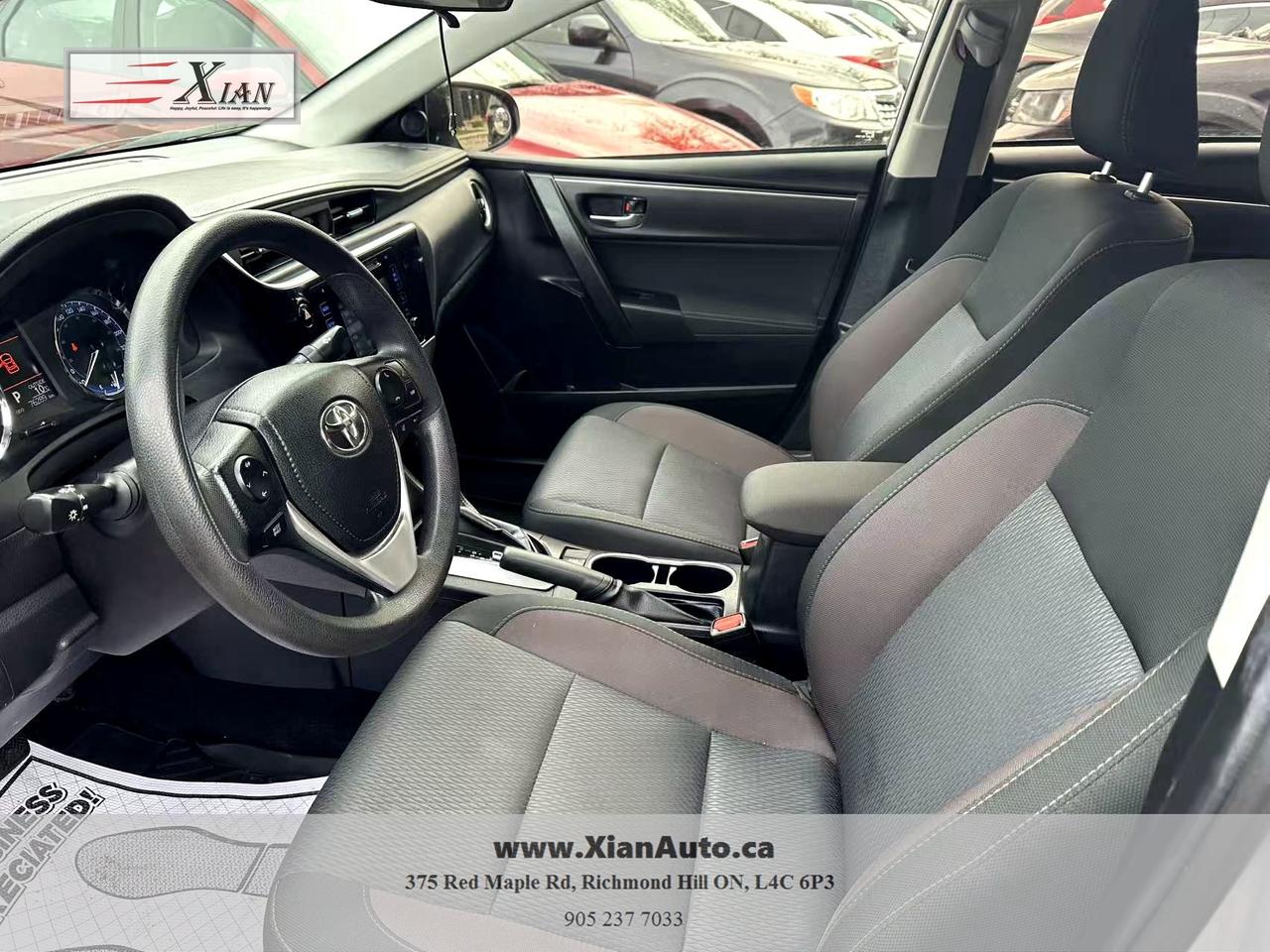 2018 Toyota Corolla LE CVT/ LOW KM/BACK UP CAMERA Photo