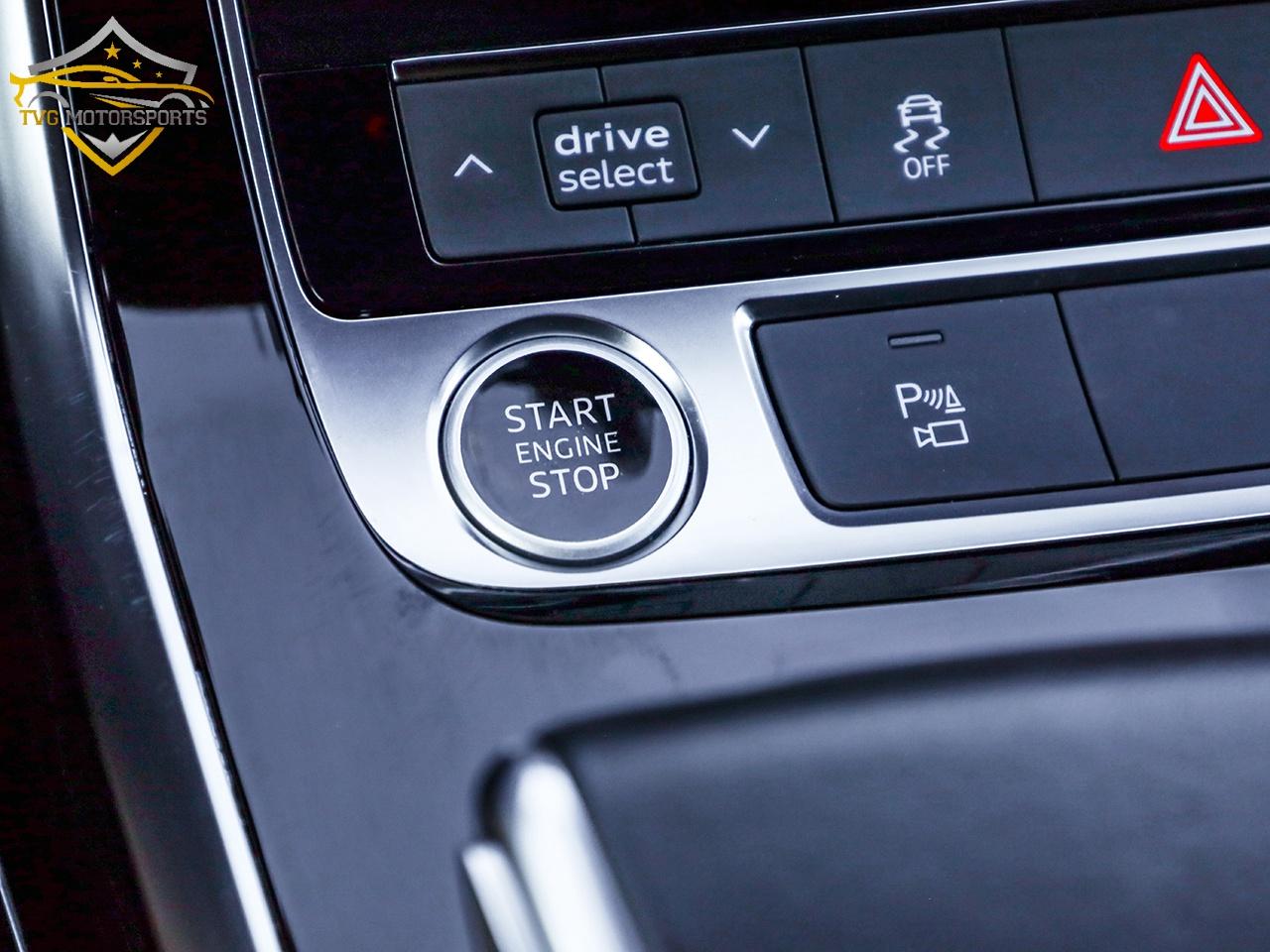 2024 Audi Q7 Quattro Komfort Premium - FINANCE 5.99% OAC! Photo