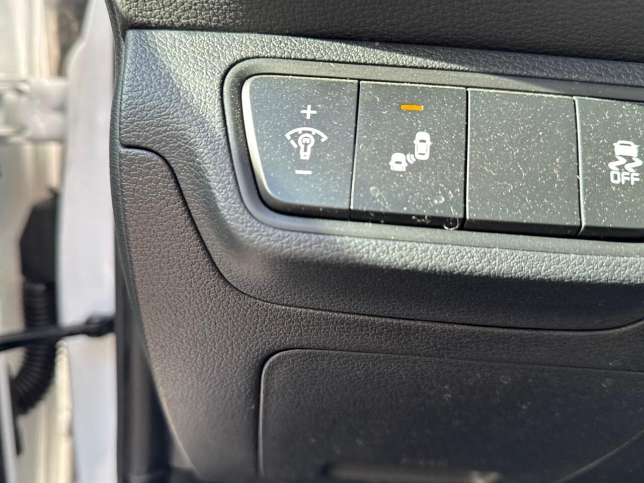 2022 Kia Forte EX IVT Photo