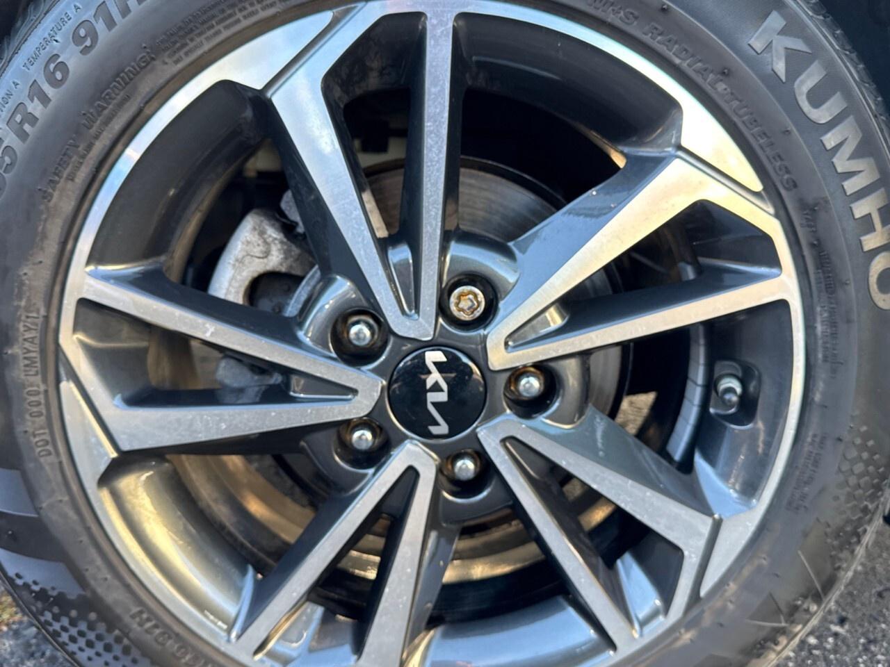 2022 Kia Forte EX IVT Photo