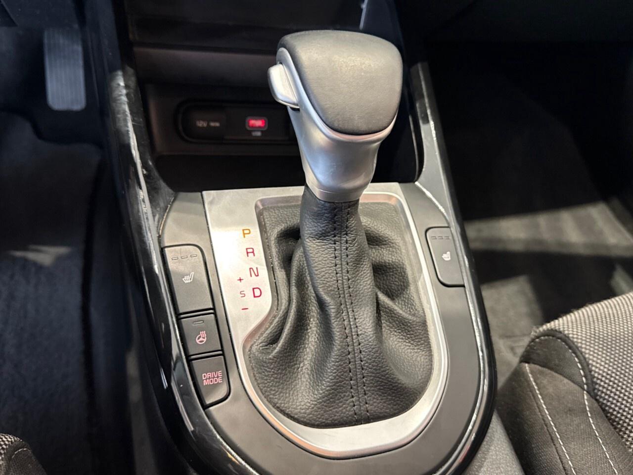 2022 Kia Forte EX IVT Photo