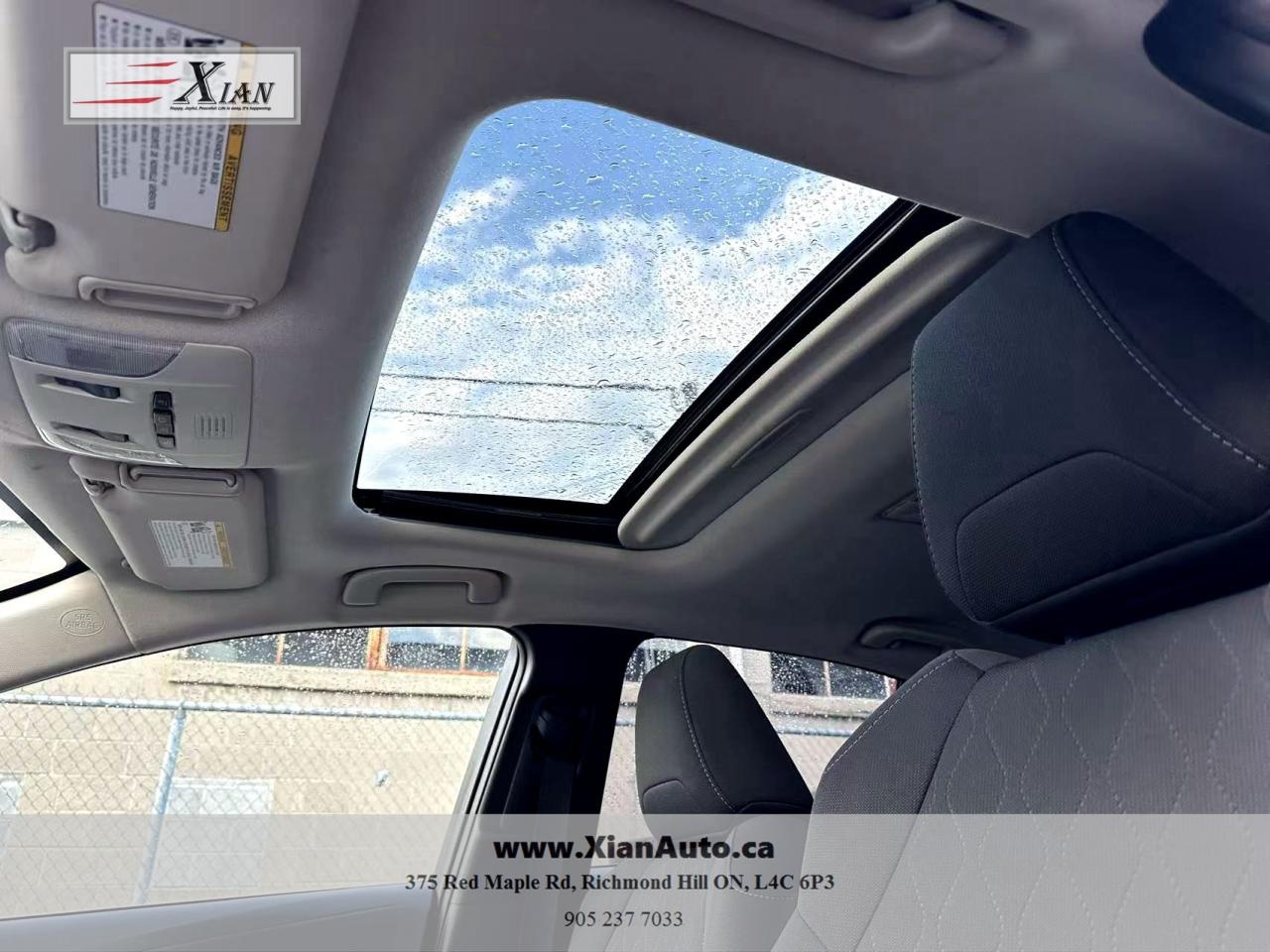 2020 Toyota Corolla LE, SUNROOF, HEATED STEERING WHEEL Photo