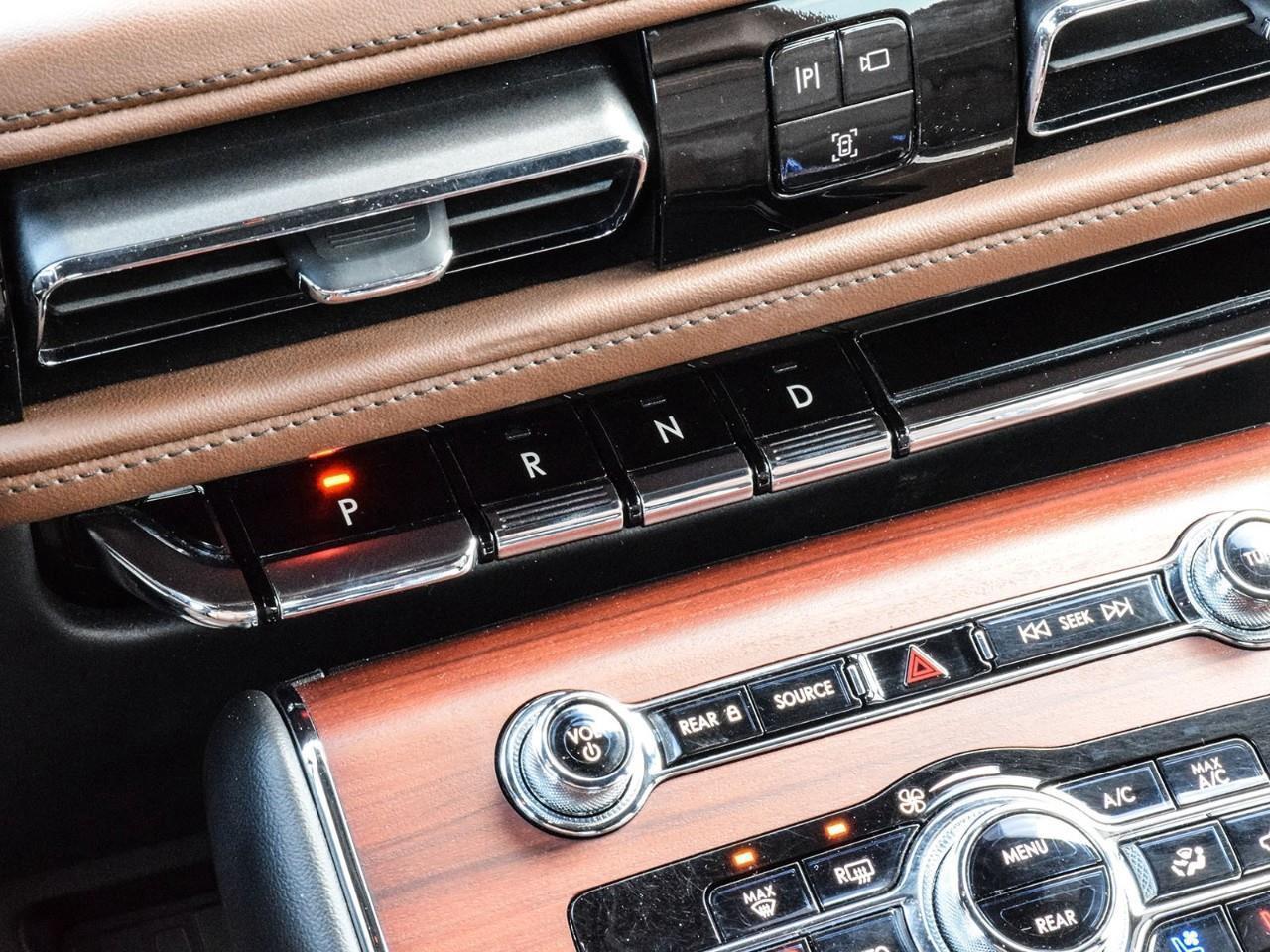 2023 Lincoln Aviator Reserve Jet Package   ACC + Lane Keeping Photo