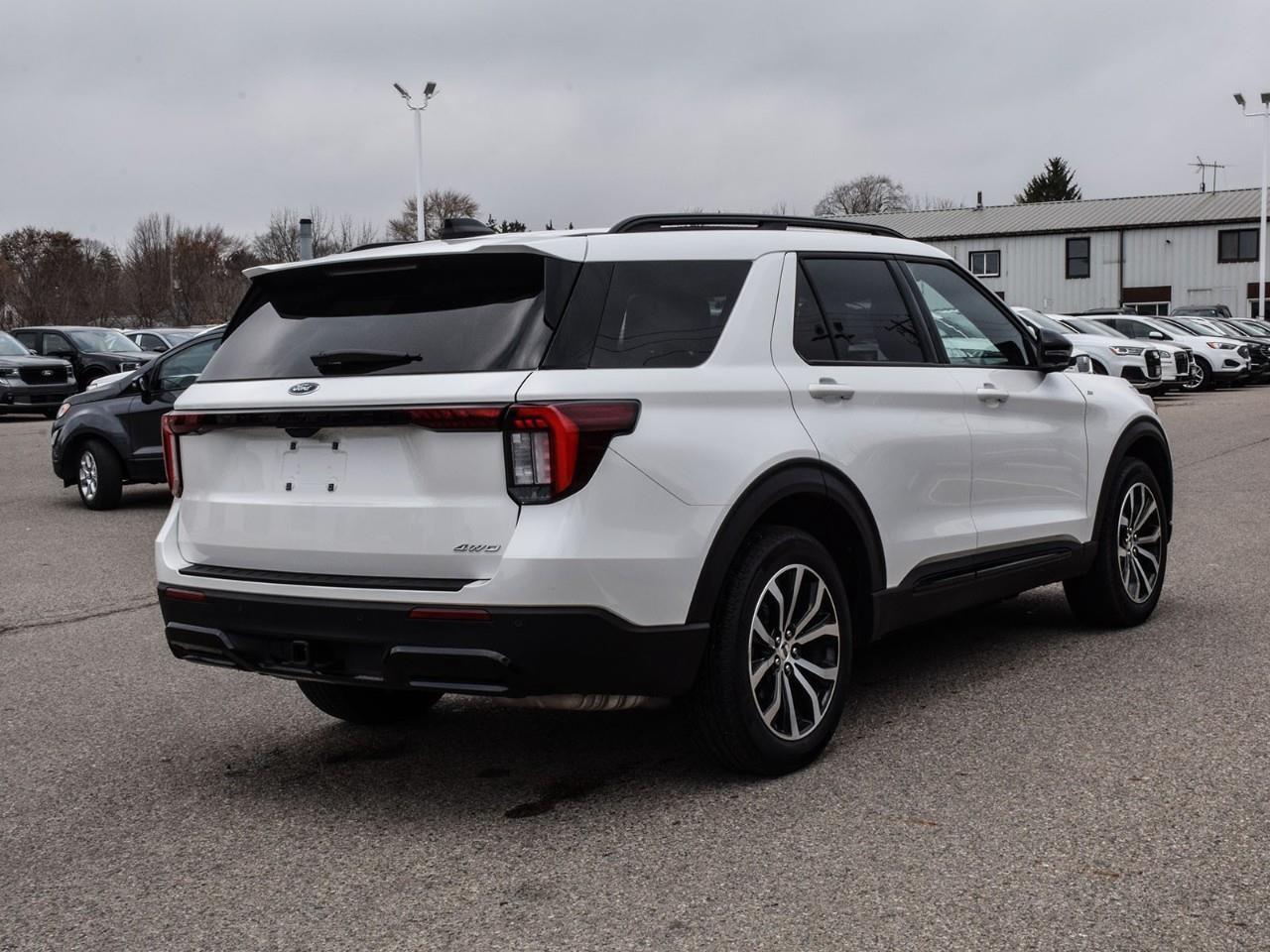 2025 Ford Explorer ST-Line 5.49% 84m O.A.C   ACC + Lane Keeping Photo