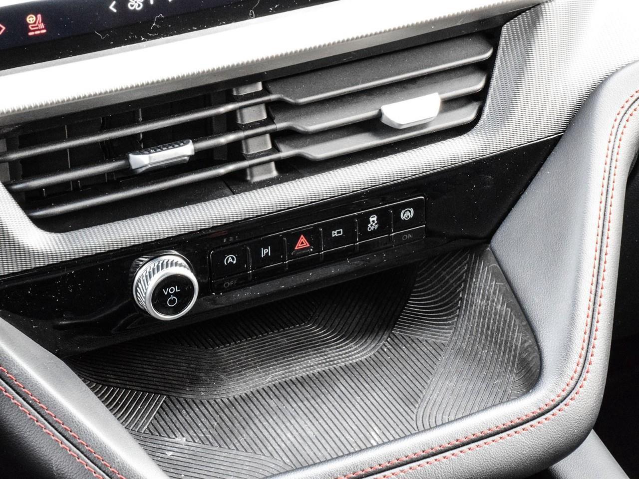 2025 Ford Explorer ST-Line 5.49% 84m O.A.C   ACC + Lane Keeping Photo