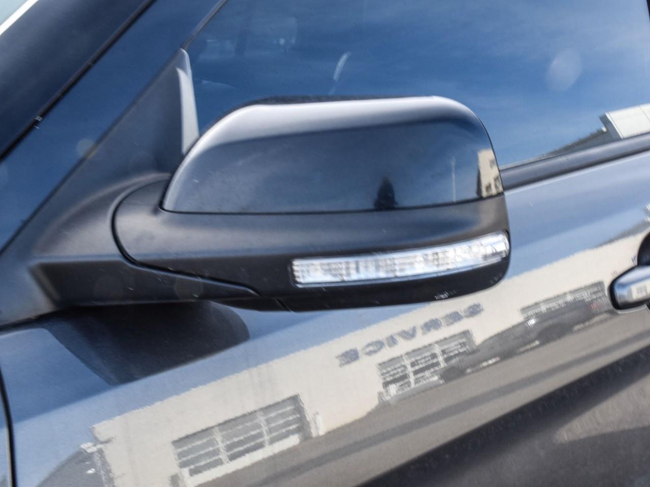 2017 Ford Explorer XLT Heated Leather Seats   Navigation Photo