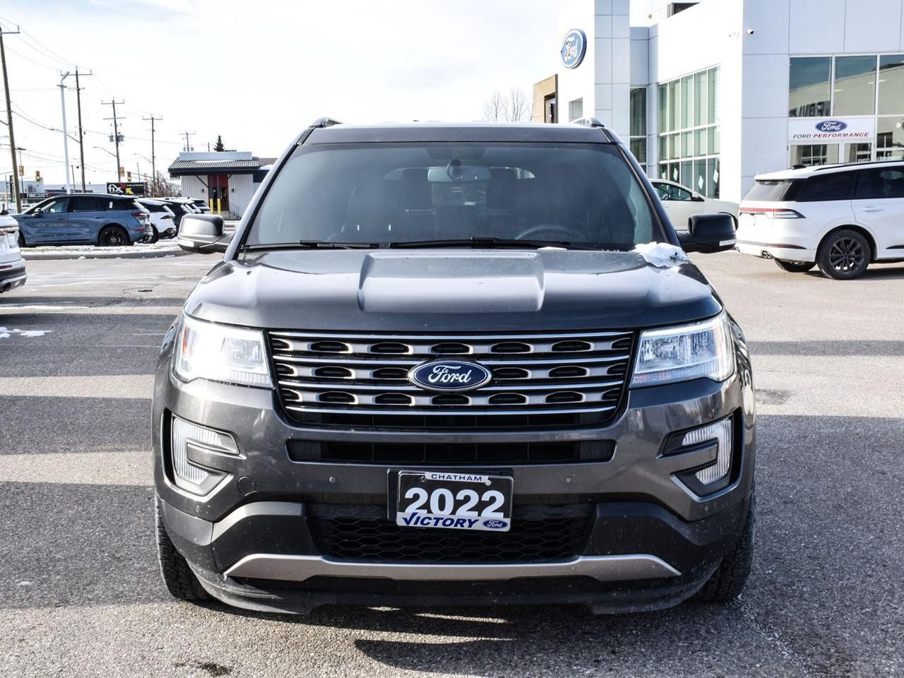 2017 Ford Explorer XLT Heated Leather Seats   Navigation Photo
