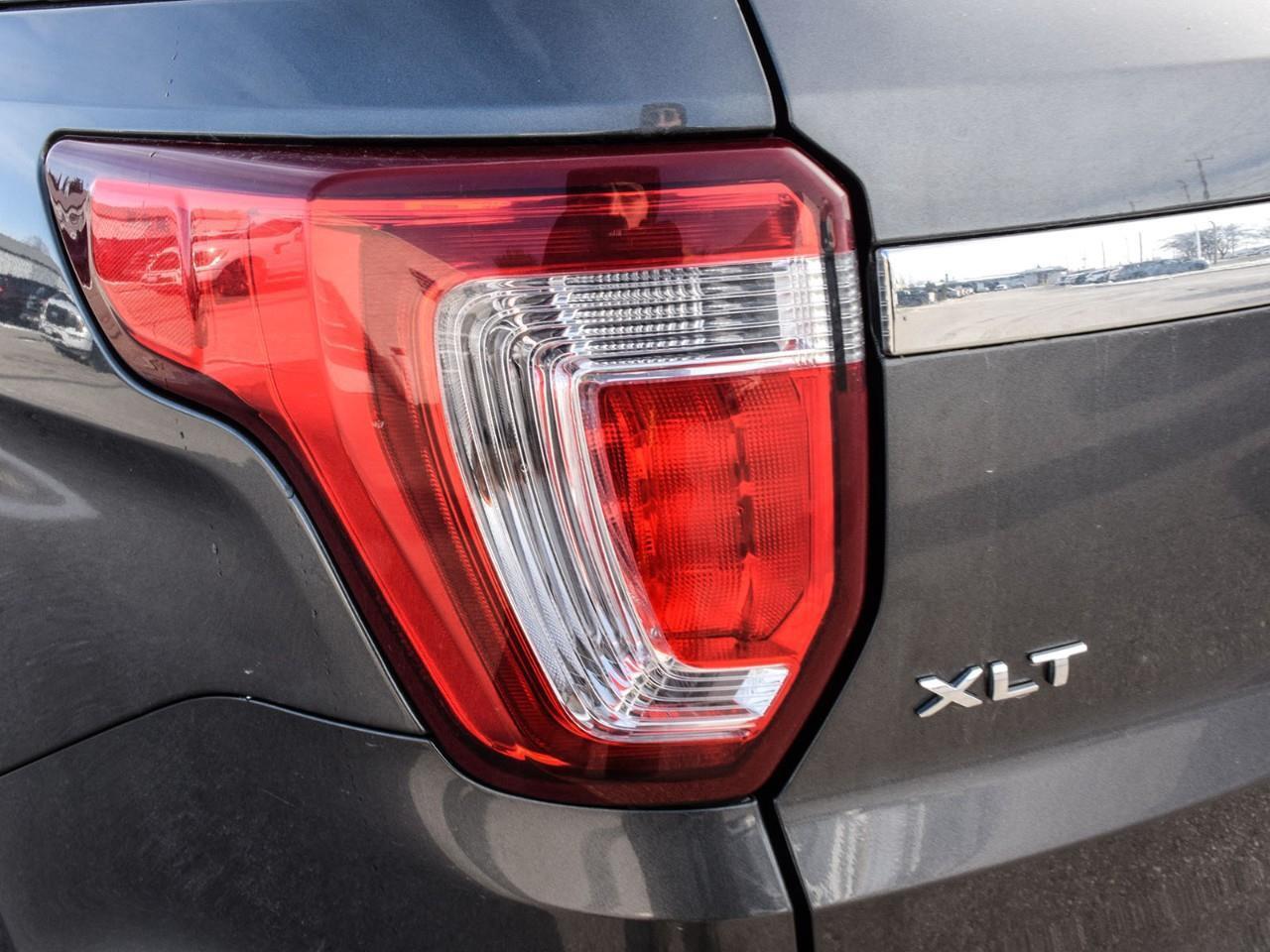 2017 Ford Explorer XLT Heated Leather Seats   Navigation Photo