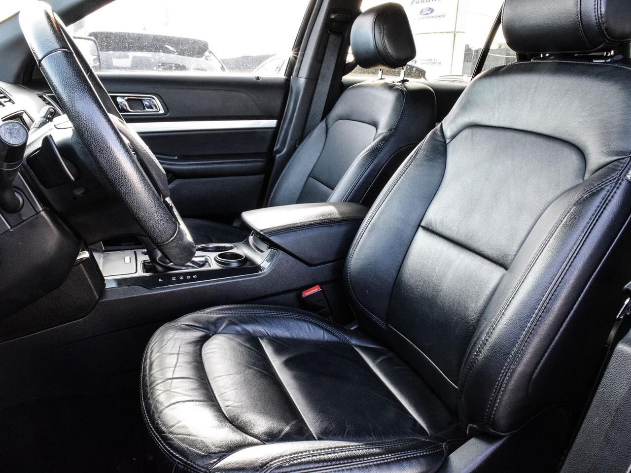 2017 Ford Explorer XLT Heated Leather Seats   Navigation Photo