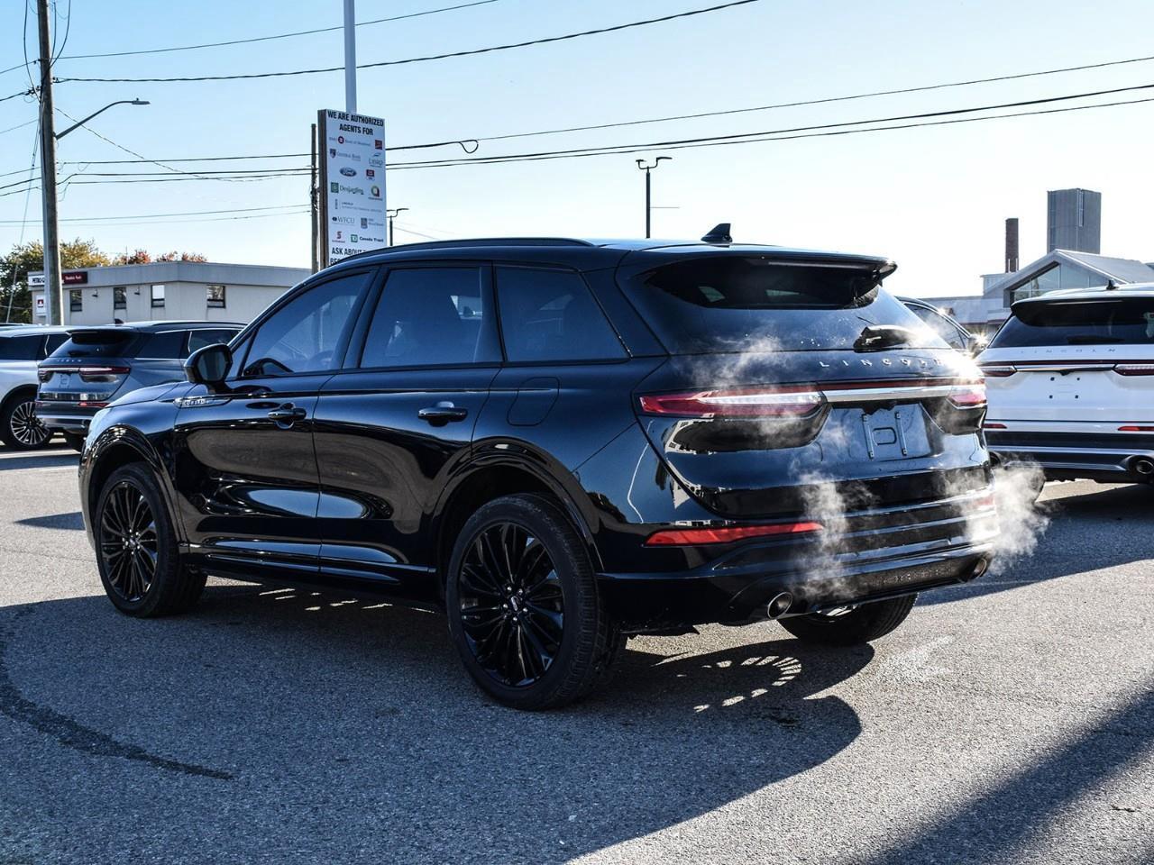 2023 Lincoln Corsair Reserve Jet Appearance Package   Nav Photo