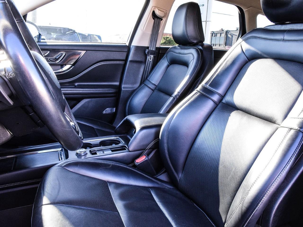 2023 Lincoln Corsair Reserve Jet Appearance Package   Nav Photo