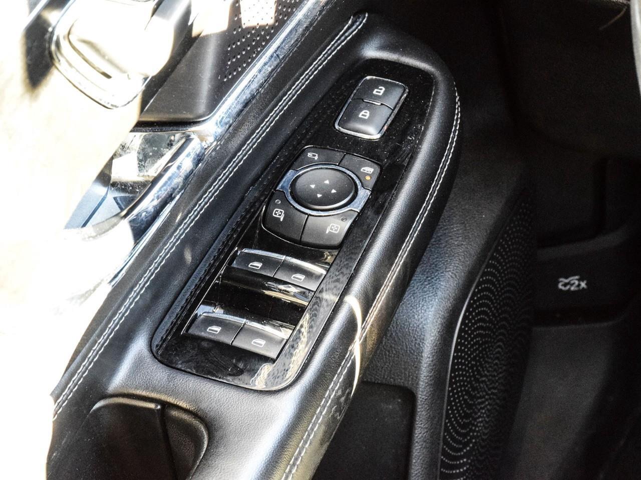 2023 Lincoln Corsair Reserve Jet Appearance Package   Nav Photo