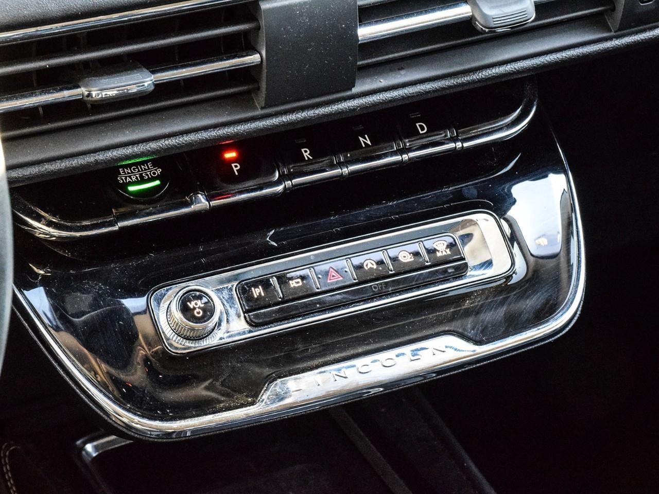 2023 Lincoln Corsair Reserve Jet Appearance Package   Nav Photo