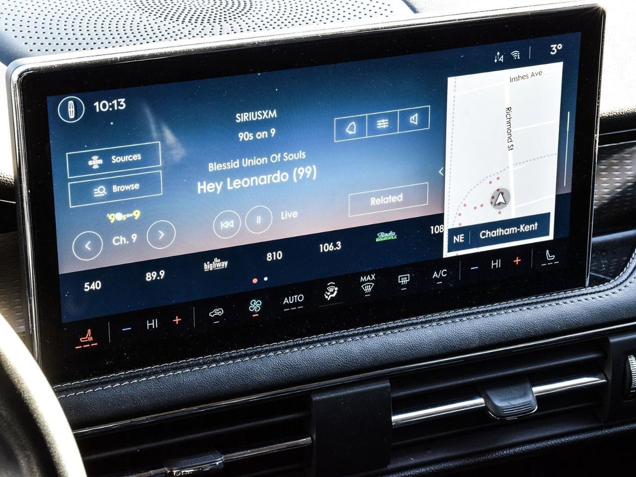 2023 Lincoln Corsair Reserve Jet Appearance Package   Nav Photo